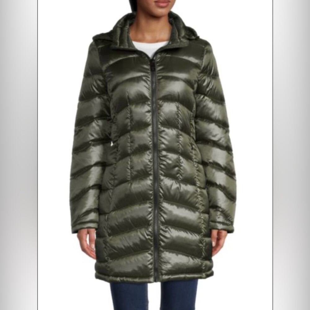 Calvin Klein Women's Down Puffer Jacket - Warm, Stylish & Lightweight